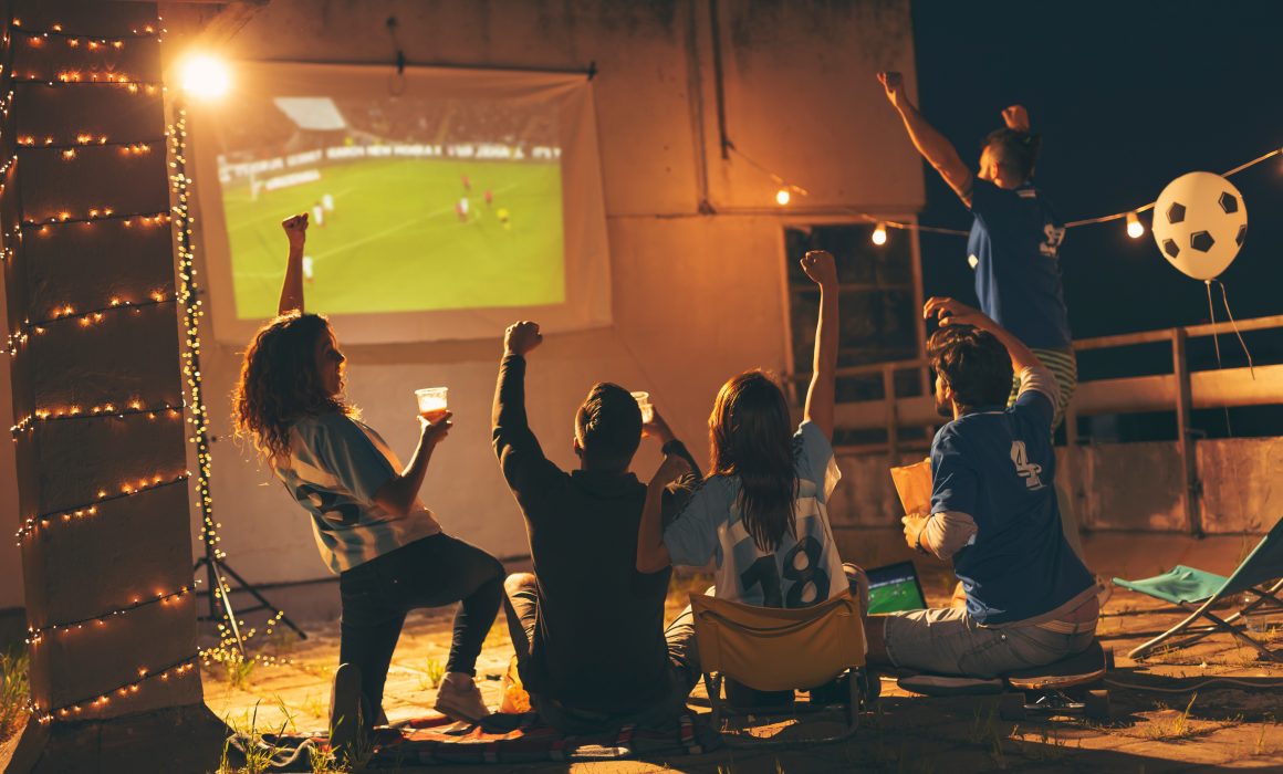 Outdoor home cinema – The best way to watch the Euros