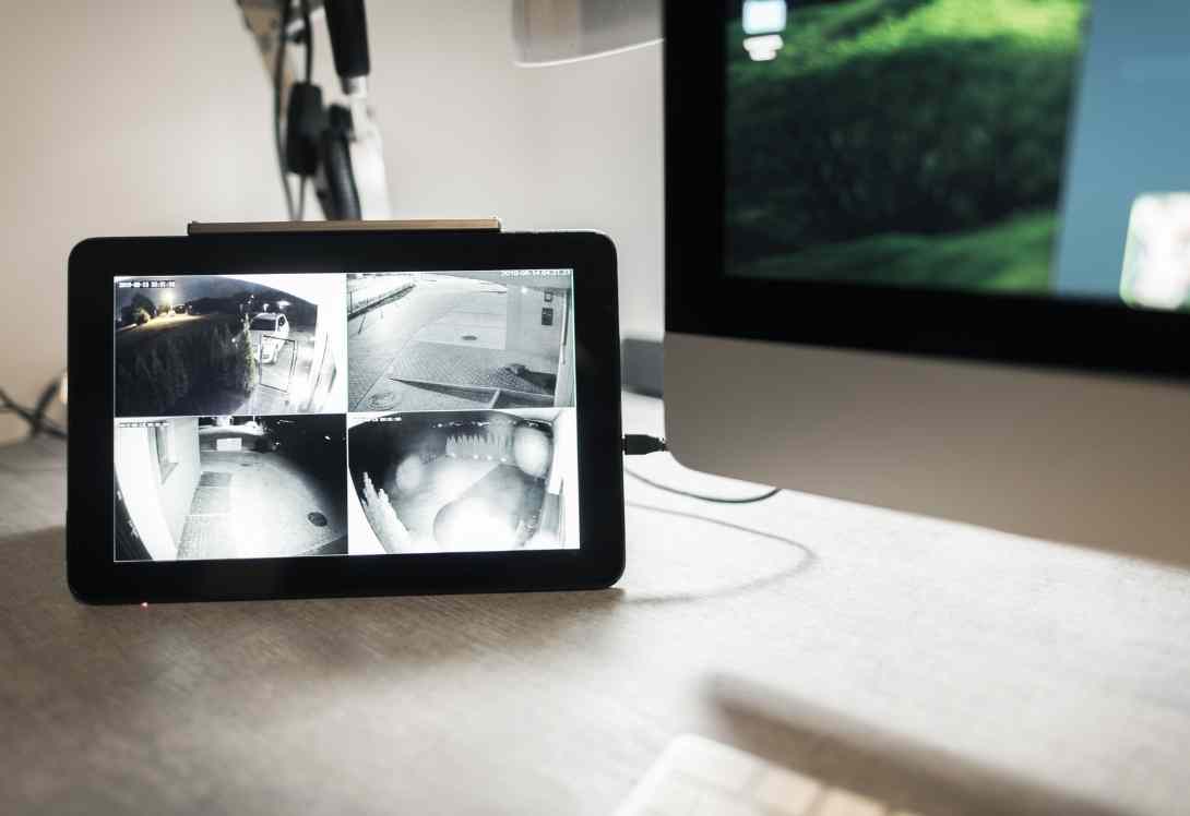 Home cctv system from tablet - Enhancing Home Security with Smart Tech for the Holidays
